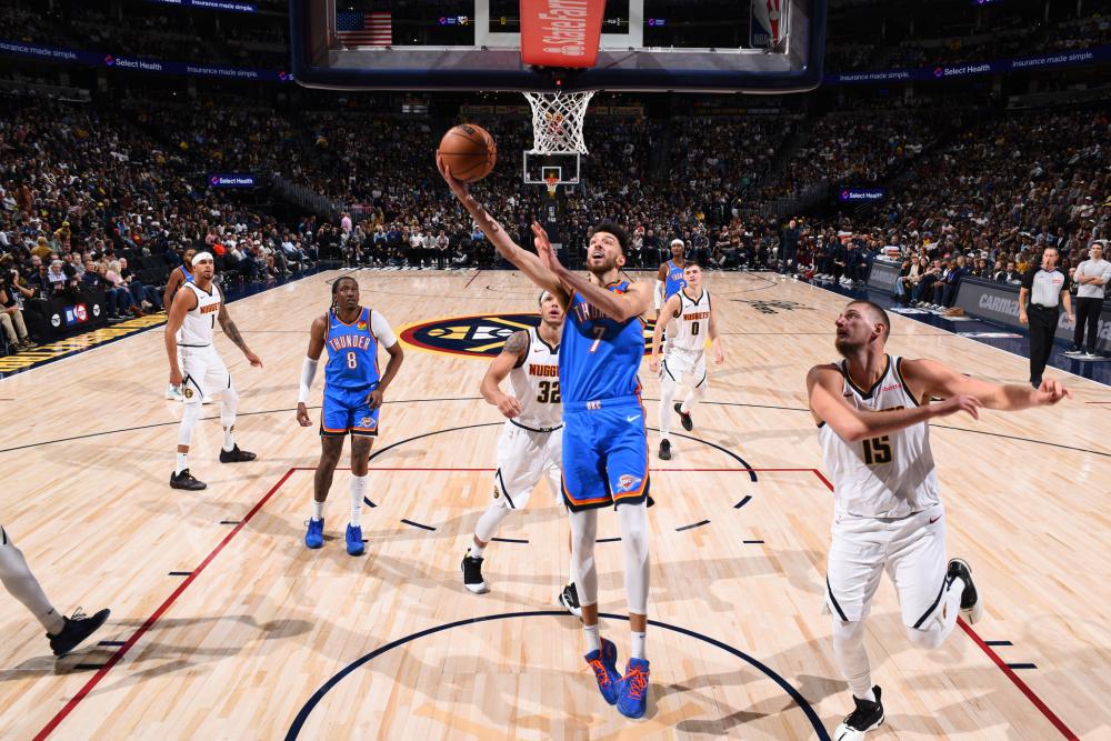 表现出色 表现出色