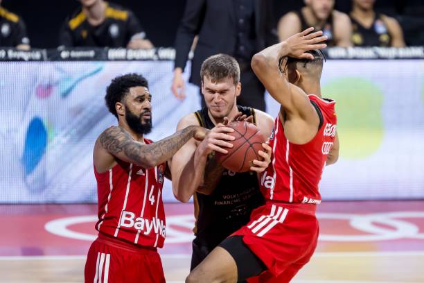 然满怀斗志 然满怀斗志