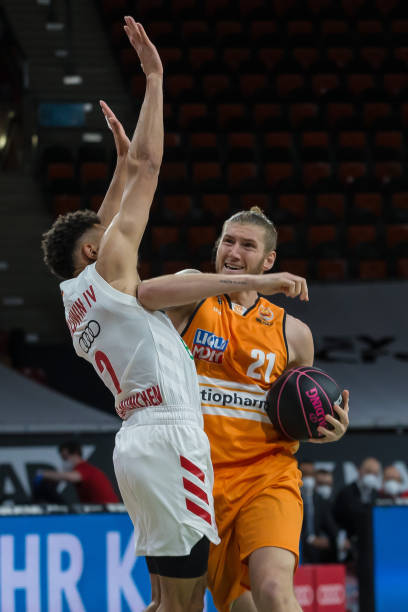 不乏名将过 不乏名将过