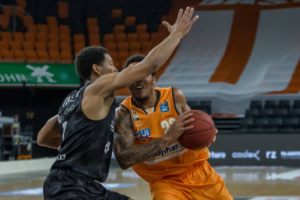 了巴特勒的 了巴特勒的